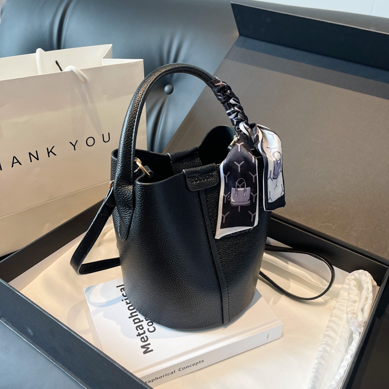 กระเป๋าสะพายไหล่และกระเป๋าสะพา - Luxury Bags On Sales บทวิจารณ์และราคา